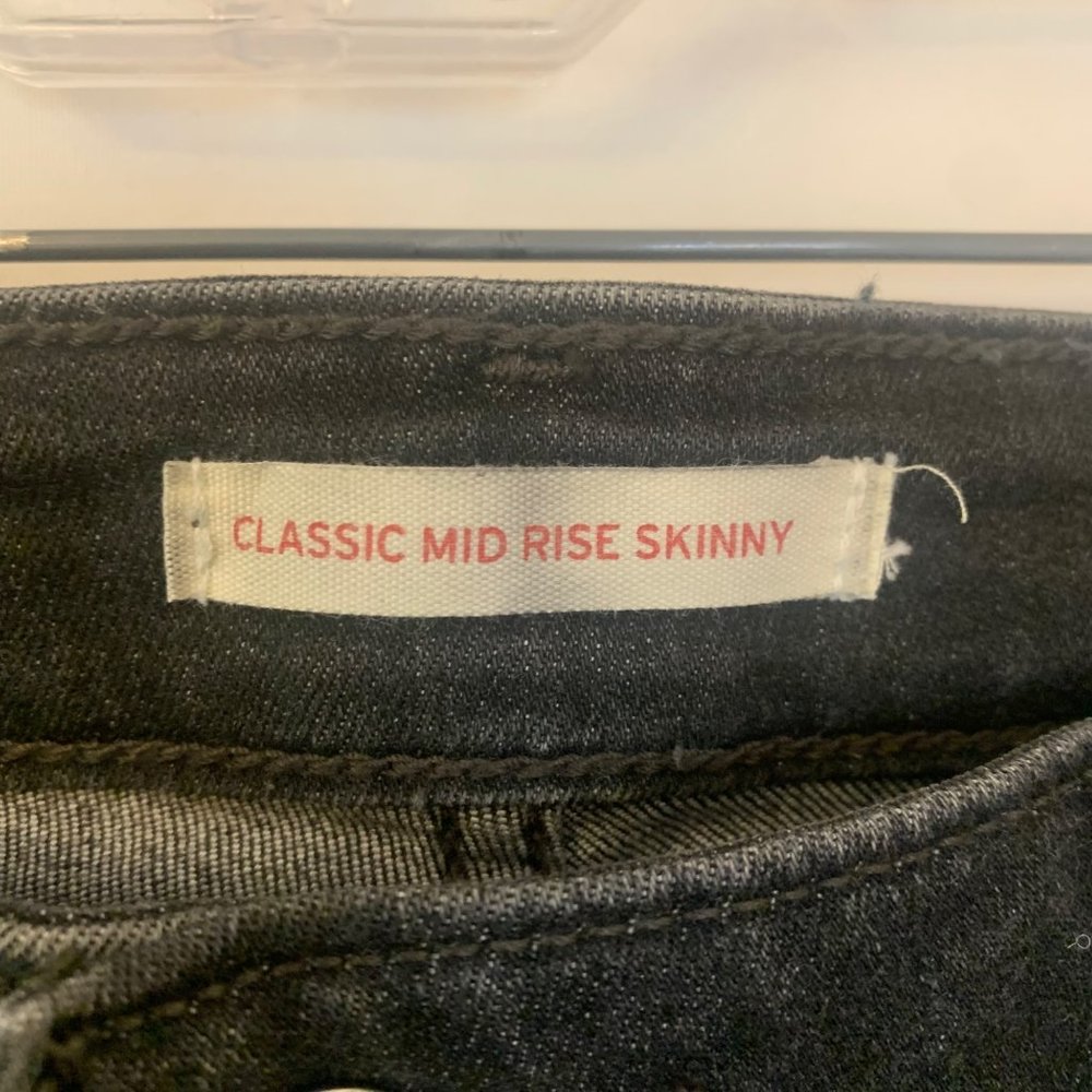 Levi's Mid Rise Skinny - Picture 8 of 13